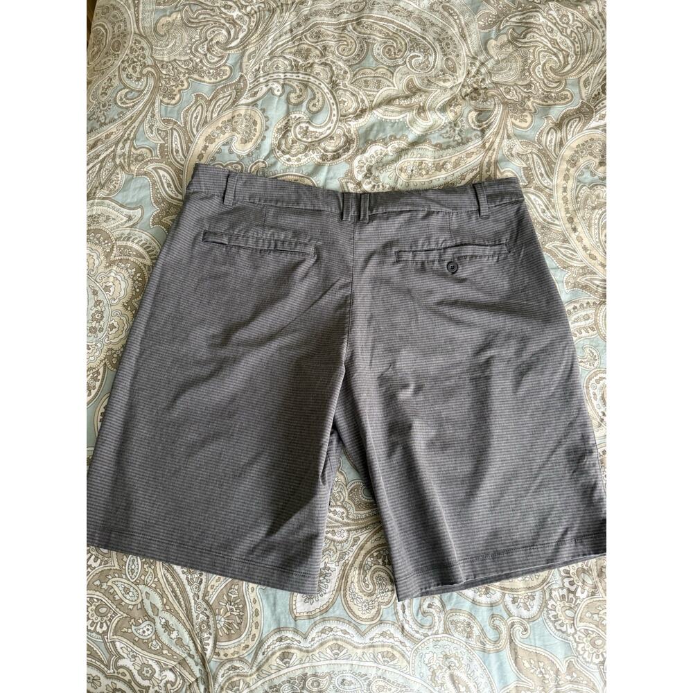 Hang Ten Men's Flat Front Hybrid Shorts Gray Stripe Beach Travel Summer Size 40